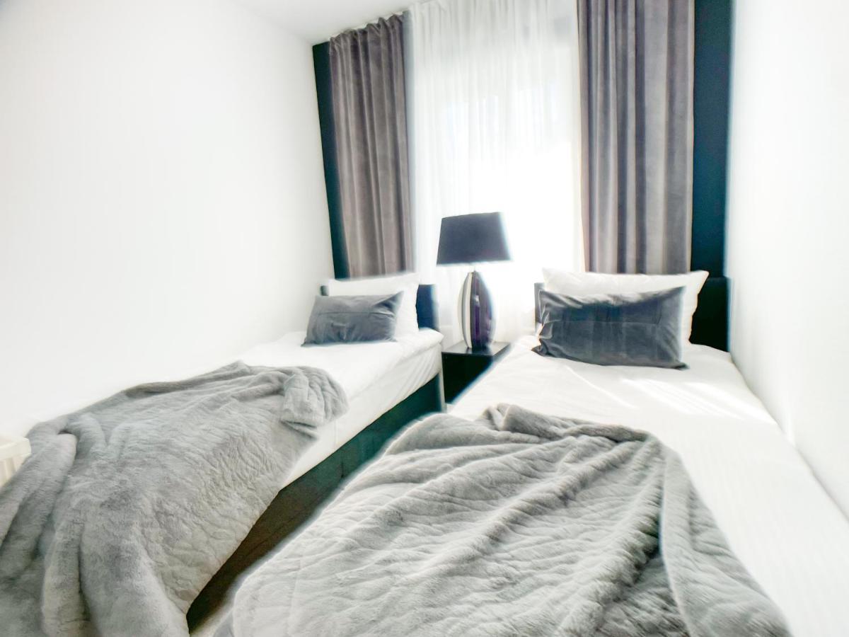 M-Style 02 Apartment Mit Balkon 24H Self-Check-In, Free Parking, Netflix Nuremberga Exterior foto