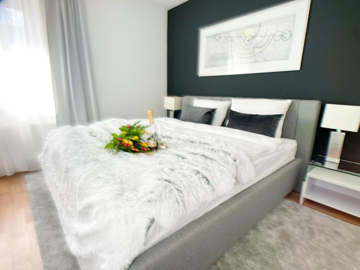 M-Style 02 Apartment Mit Balkon 24H Self-Check-In, Free Parking, Netflix Nuremberga Exterior foto