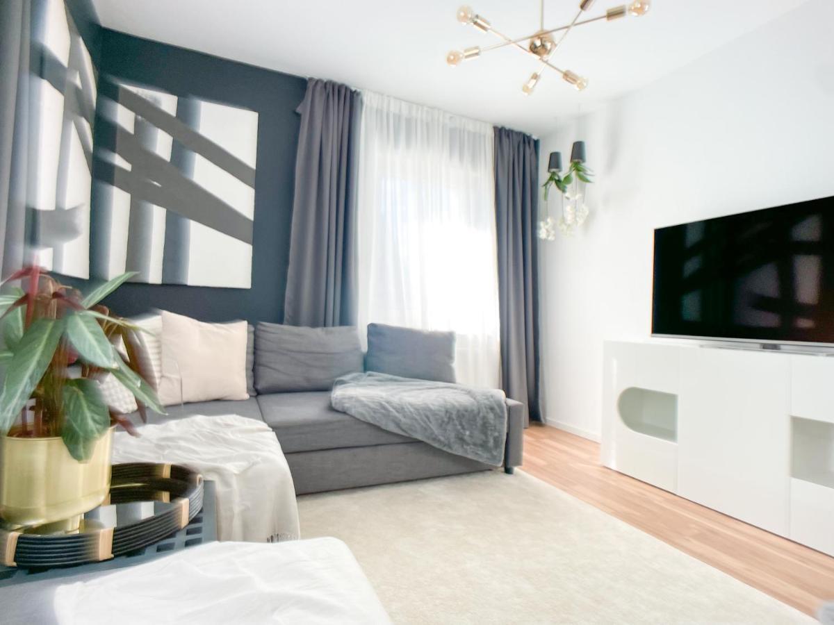 M-Style 02 Apartment Mit Balkon 24H Self-Check-In, Free Parking, Netflix Nuremberga Exterior foto